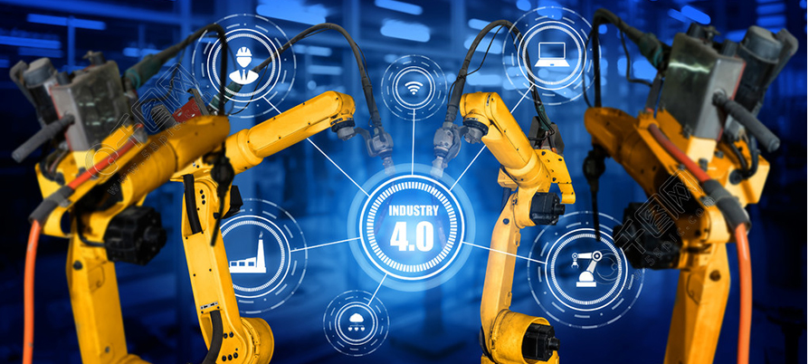 The difference between embedded and microcontroller software and hardware components