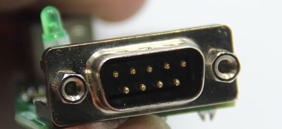 Serielle Server-Kommunikationslösungen