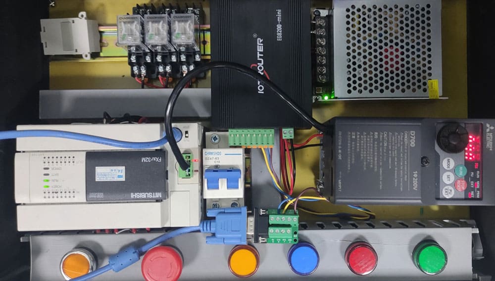 Edge Computing PLC-gateway met Node-RED 14 Remote PLC Program UploadDownload over Serial Connection02