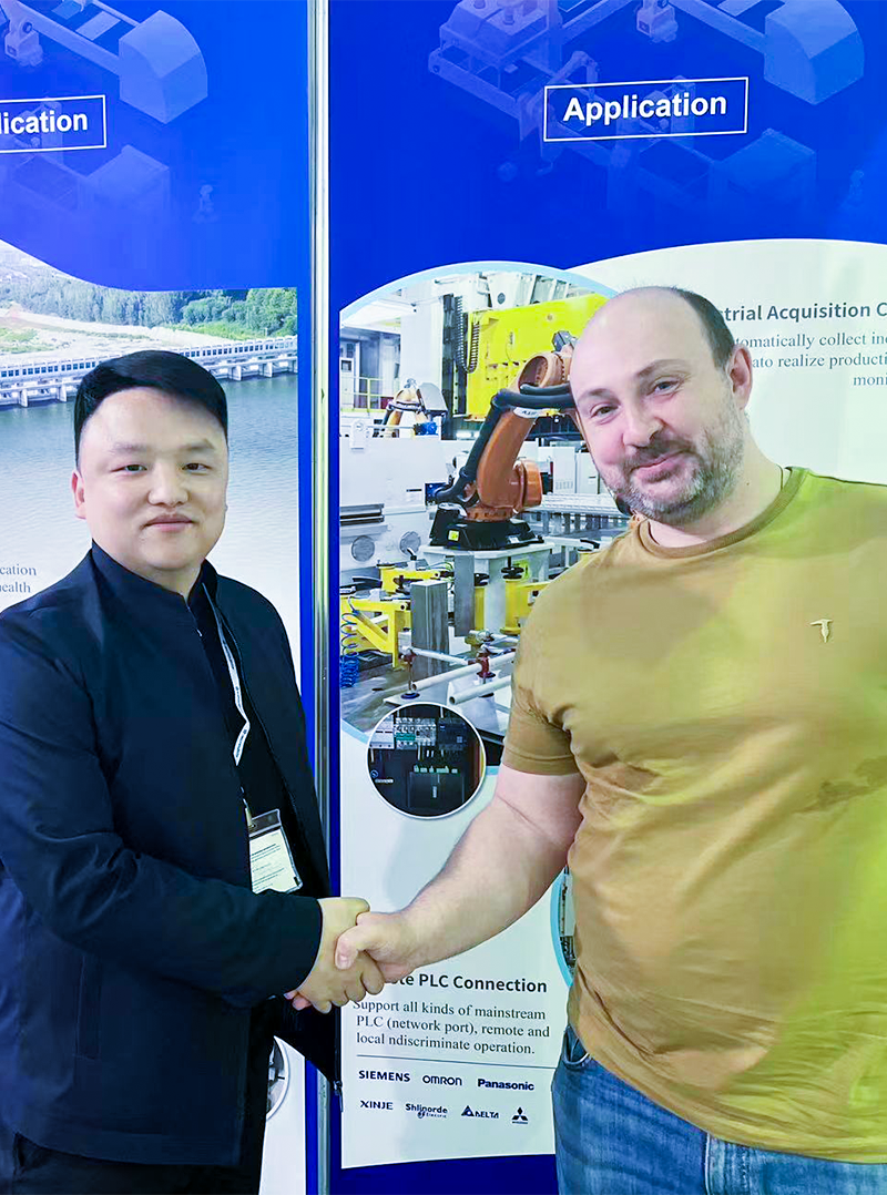 Group photo at the Communications Exhibition Group photo at the Communications Exhibition