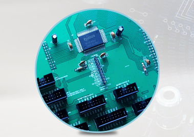 The difference between embedded and microcontroller software and hardware components